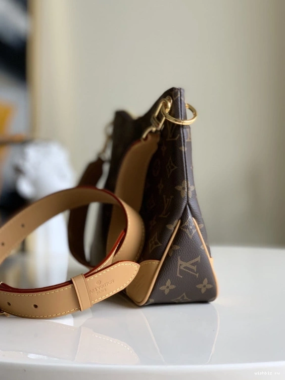 WIS LOUIS ODÉON PM VUITTON 0104